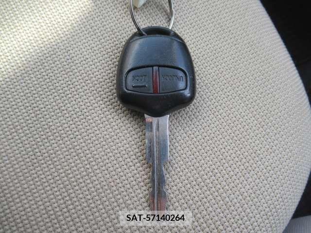 Mitsubishi EK WAGON 2013-05 268094-15