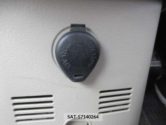 Mitsubishi EK WAGON 2013-05 268094-9