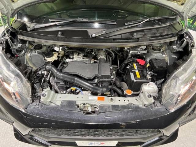 Toyota ROOMY 2023-03 181717-18