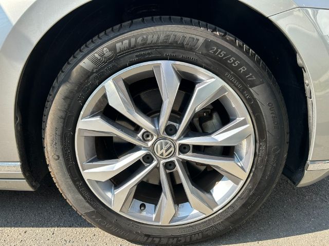 VolksWagen PASSAT VARIANT 2015-07 181191-17