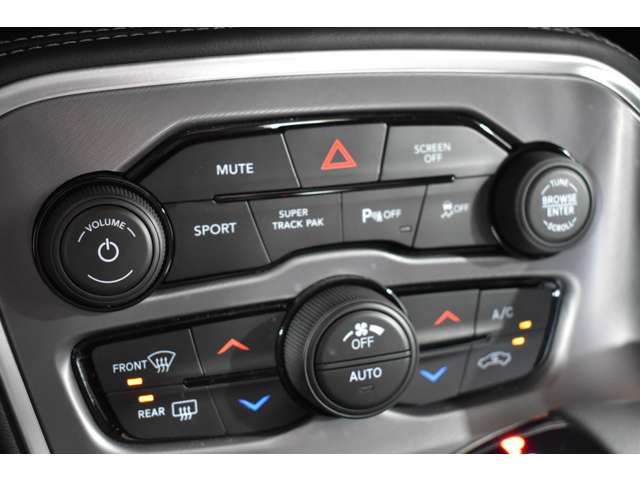 Dodge CHALLENGER 2019-06 17829-11