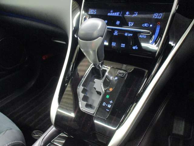 Toyota HARRIER 2015-09 8689-10