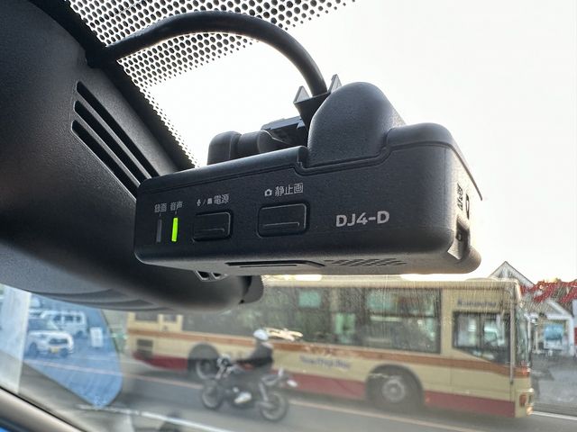 Nissan SERENA 2019-09 15121-25