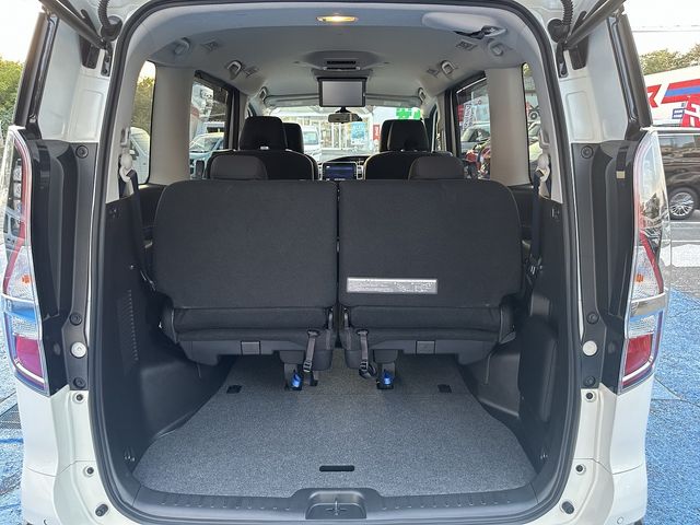 Nissan SERENA 2019-09 15121-29