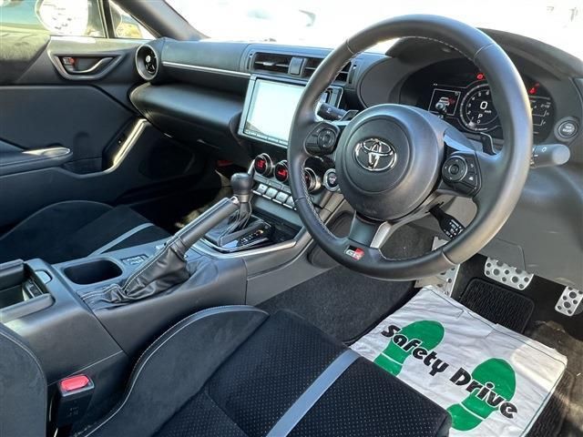 Toyota 86 2022-04 9202-11