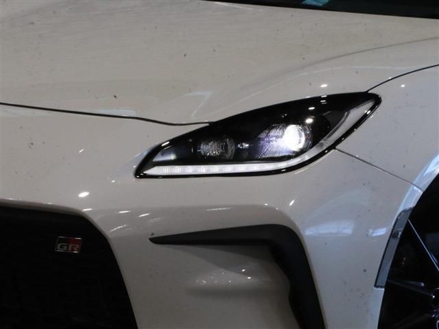 Toyota 86 2022-04 9202-8