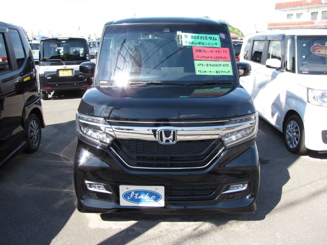 Honda N BOX CUSTOM 2019-05 24299-1