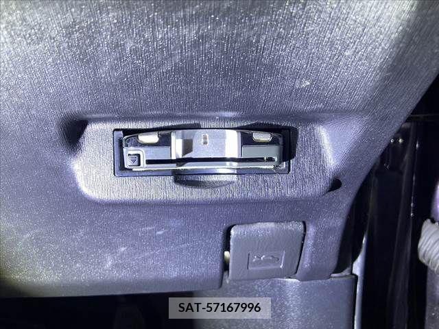 Toyota PRIUS 2012-02 256952-18