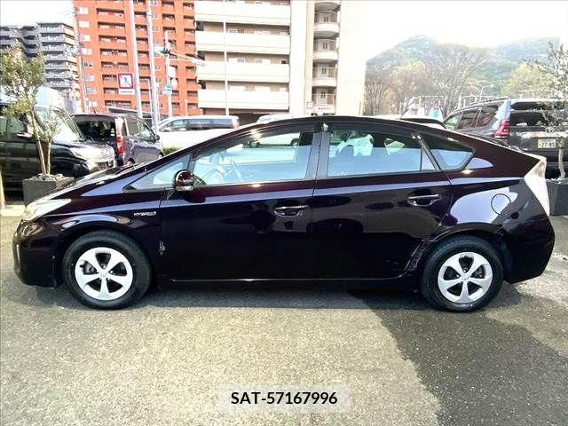 Toyota PRIUS 2012-02 256952-10