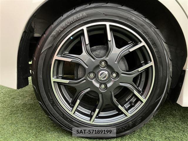 Nissan NOTE 2018-10 206572-9