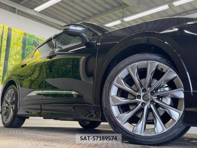 Toyota CROWN 2023-10 333391-13