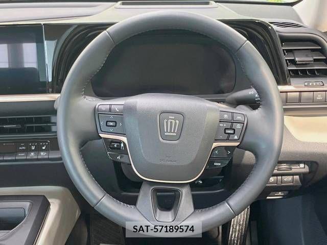 Toyota CROWN 2023-10 333391-11