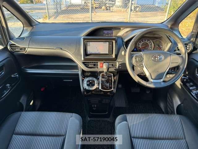 Toyota NOAH 2019-06 224189-1