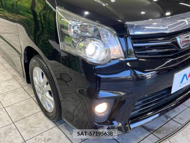Toyota NOAH 2013-10 321362-13