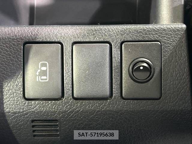 Toyota NOAH 2013-10 321362-7