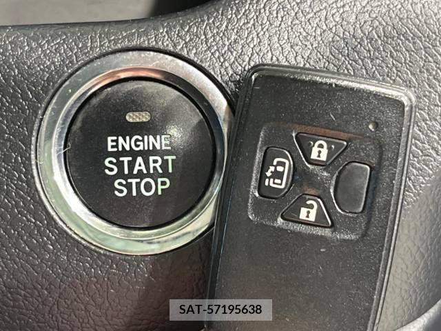 Toyota NOAH 2013-10 321362-6