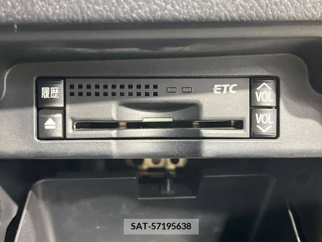 Toyota NOAH 2013-10 321362-5