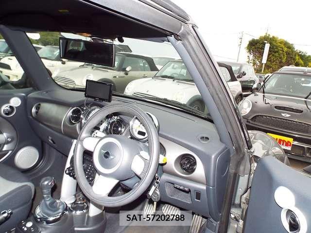 Bmw MINI 2006-02 249804-4