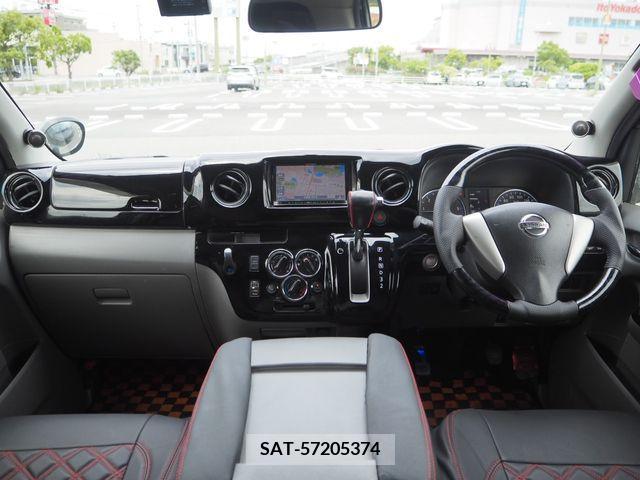Nissan NV350 Caravan 2015-09 378504-13