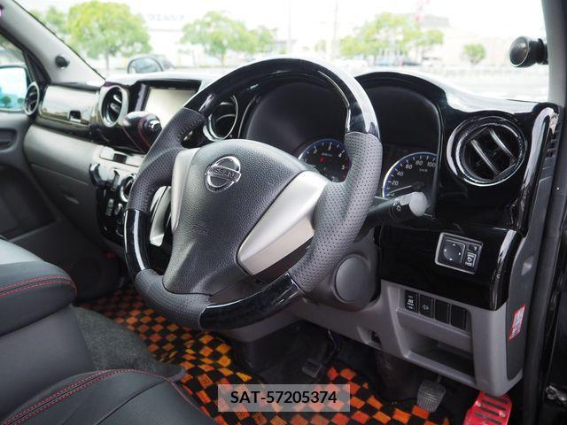 Nissan NV350 Caravan 2015-09 378504-1