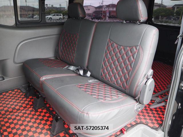 Nissan NV350 Caravan 2015-09 378504-19