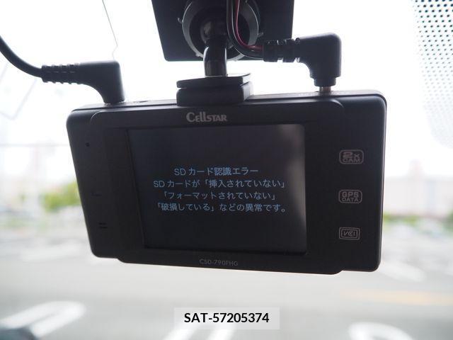 Nissan NV350 Caravan 2015-09 378504-15