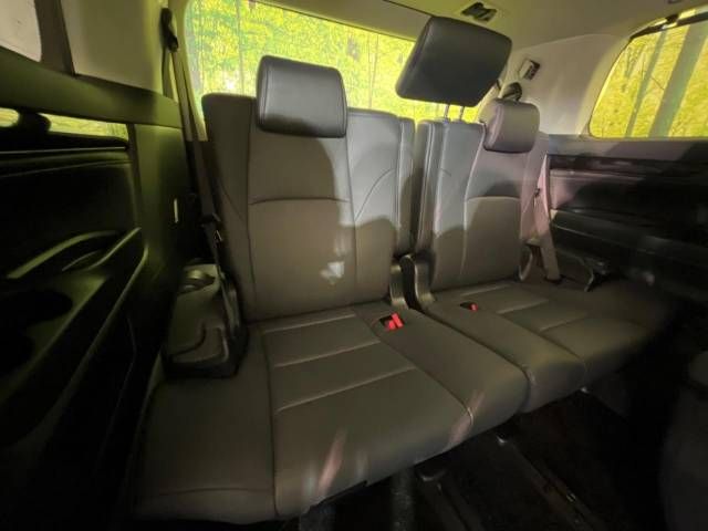 Toyota ALPHARD 2022-09 12407-10