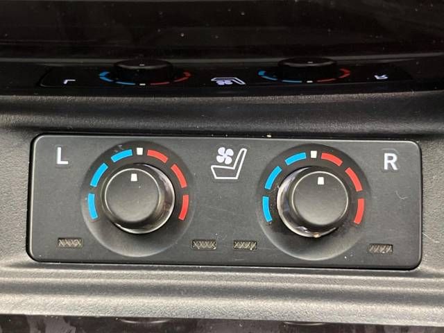 Toyota ALPHARD 2022-09 12407-6