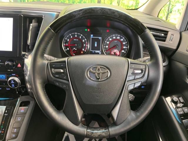 Toyota ALPHARD 2022-09 12407-12