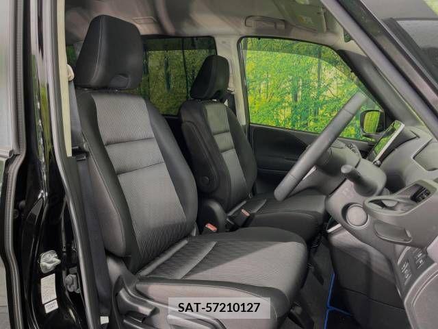 Nissan SERENA 2021-12 393886-8