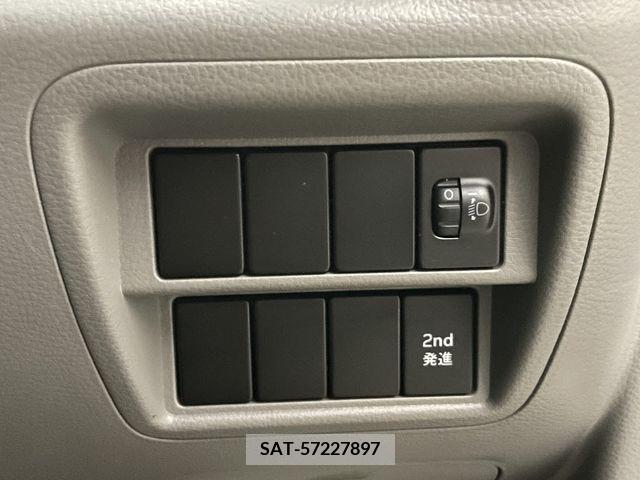 Nissan CLIPPER 2020-03 302193-16