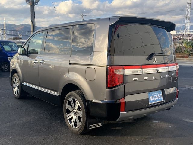 Mitsubishi DELICA D5 2021-01 195120-5