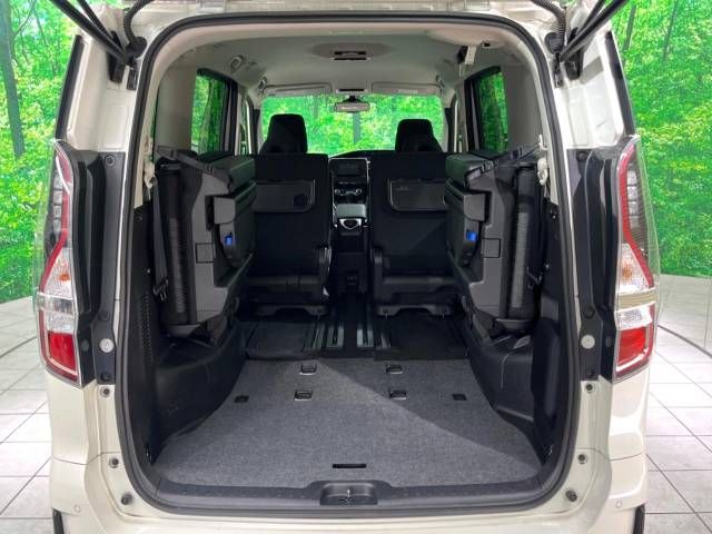 Nissan SERENA 2021-11 183704-10