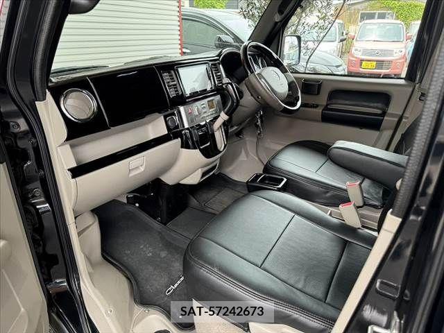 Suzuki EVERY WAGON 2010-09 325447-15