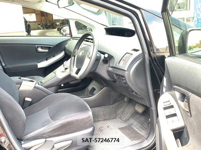 Toyota PRIUS 2012-08 327444-5