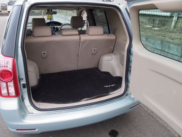 Toyota RAUM 2011-03 4506-8