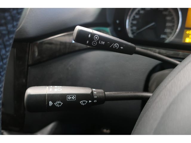 Mercedes Benz V-CLASS 2013-09 28649-14