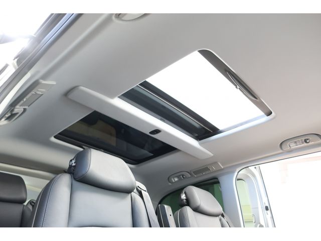 Mercedes Benz V-CLASS 2013-09 28649-11
