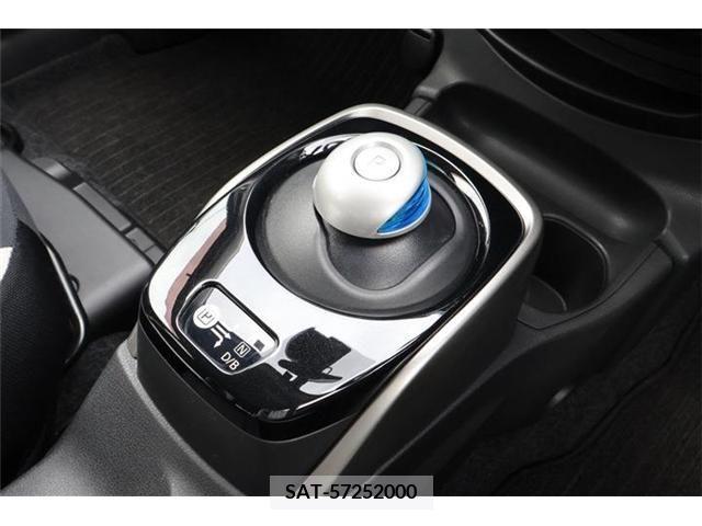 Nissan NOTE 2017-03 279884-6