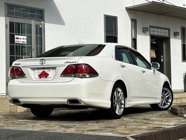 Toyota CROWN SEDAN 2010-03 195736-1