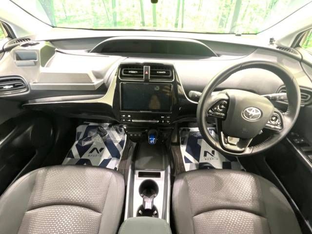 Toyota PRIUS 2020-09 186512-1