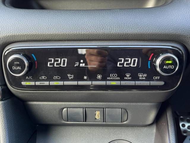 Toyota YARIS 2020-11 9101-7