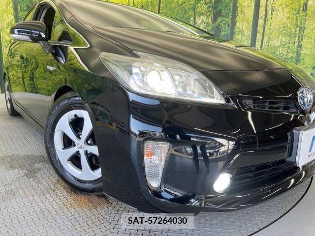 Toyota PRIUS 2015-05 322075-12