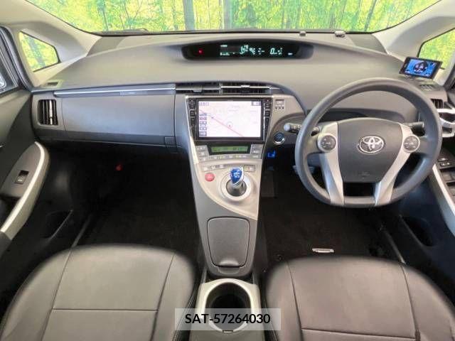 Toyota PRIUS 2015-05 322075-1