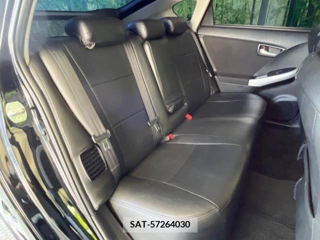 Toyota PRIUS 2015-05 322075-9