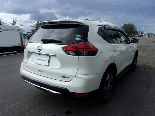 Nissan X-TRAIL 2019-01 19242-1