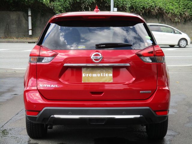 Nissan X-TRAIL 2018-06 19069-2