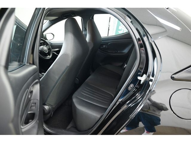 Toyota YARIS 2020-10 195510-11