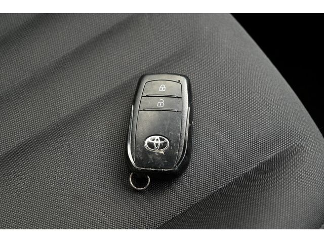 Toyota YARIS 2020-10 195510-14