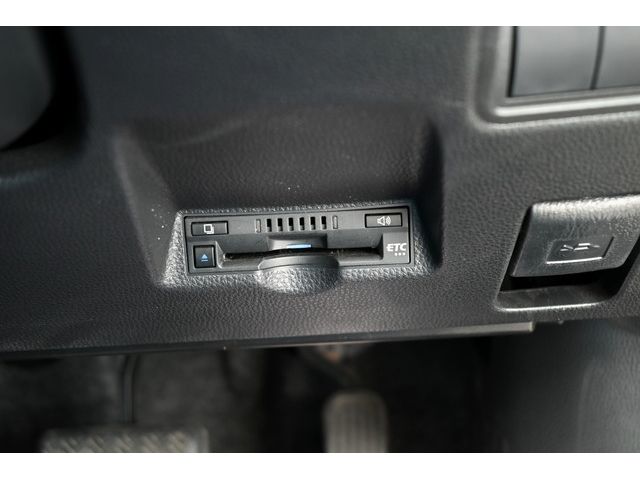 Toyota YARIS 2020-10 195510-20